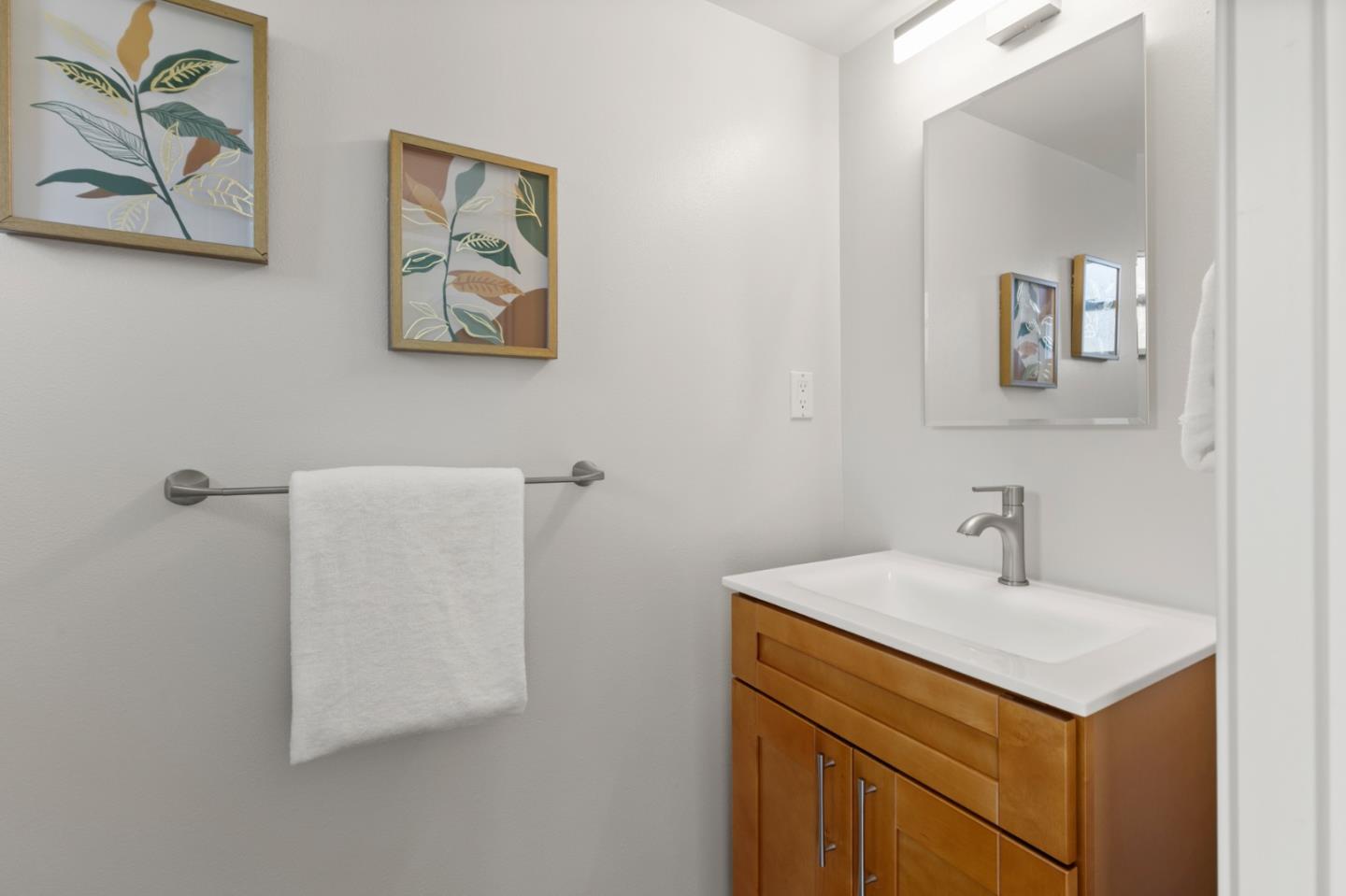 Detail Gallery Image 16 of 35 For 4291 Mckinnon Dr, San Jose,  CA 95130 - 3 Beds | 2/1 Baths