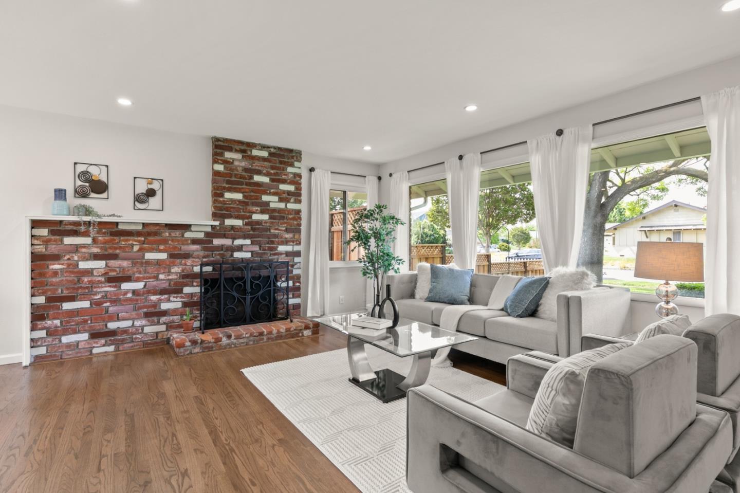 Detail Gallery Image 3 of 35 For 4291 Mckinnon Dr, San Jose,  CA 95130 - 3 Beds | 2/1 Baths