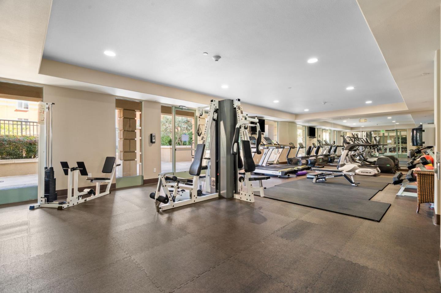 Detail Gallery Image 17 of 21 For 130 E San Fernando St Unit Ph18,  San Jose,  CA 95112 - 2 Beds | 2 Baths