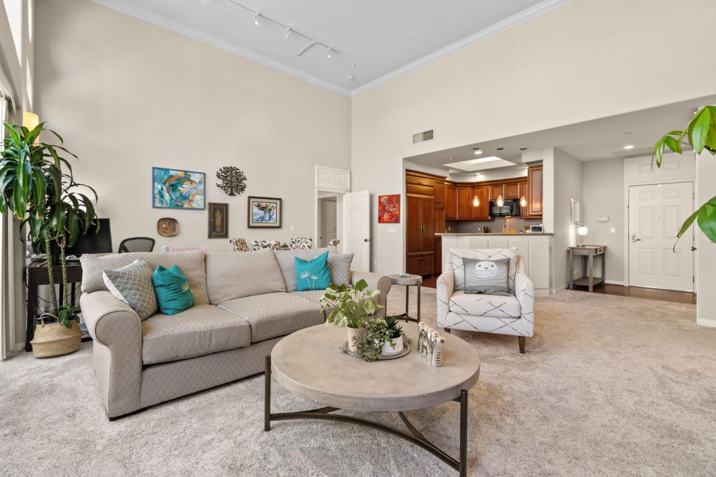 Detail Gallery Image 5 of 21 For 130 E San Fernando St Unit Ph18,  San Jose,  CA 95112 - 2 Beds | 2 Baths
