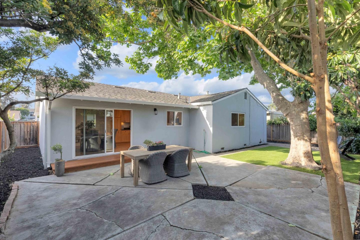 Detail Gallery Image 27 of 35 For 2436 Armstrong Pl, Santa Clara,  CA 95050 - 3 Beds | 2 Baths