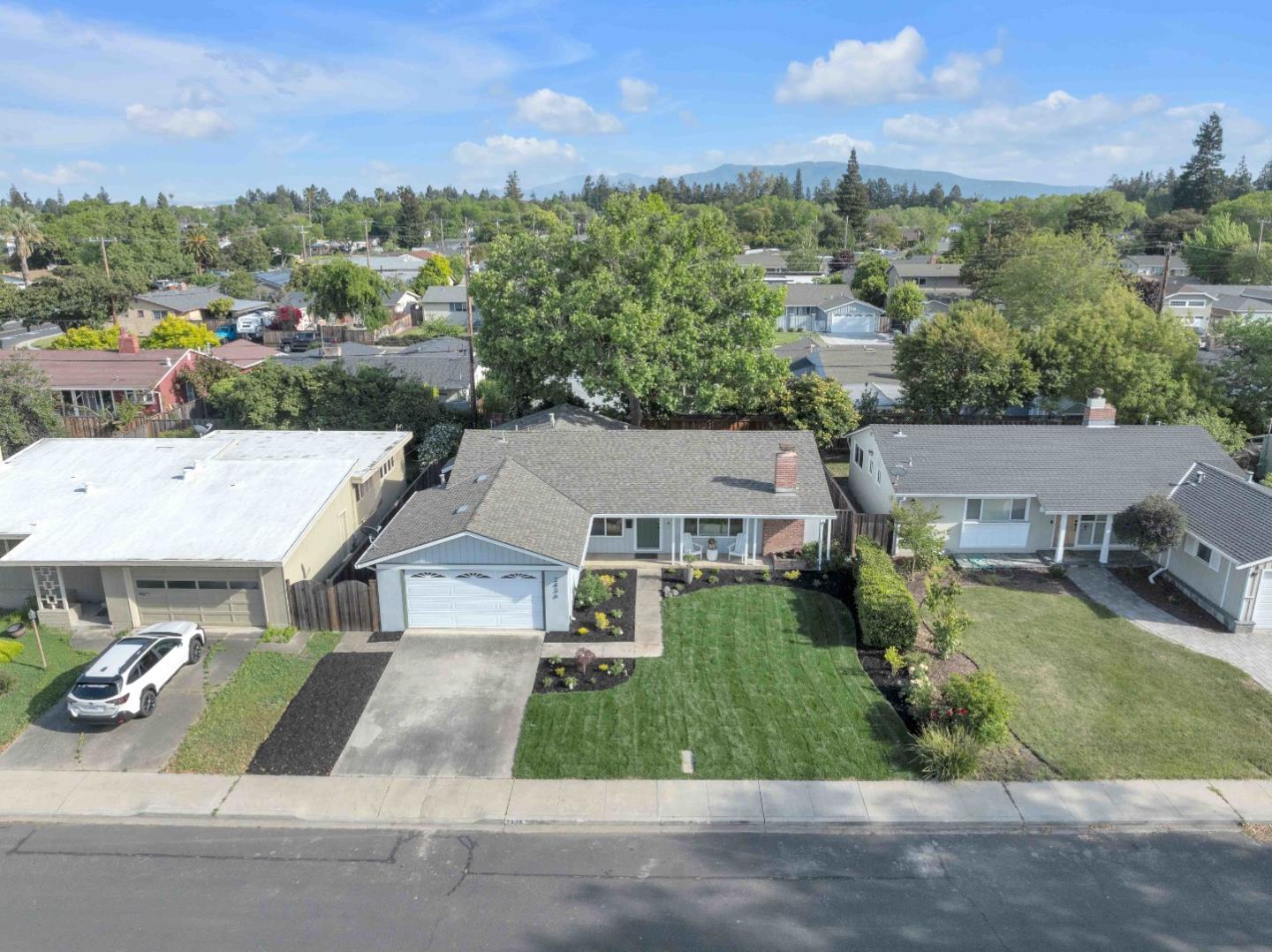 Detail Gallery Image 32 of 35 For 2436 Armstrong Pl, Santa Clara,  CA 95050 - 3 Beds | 2 Baths