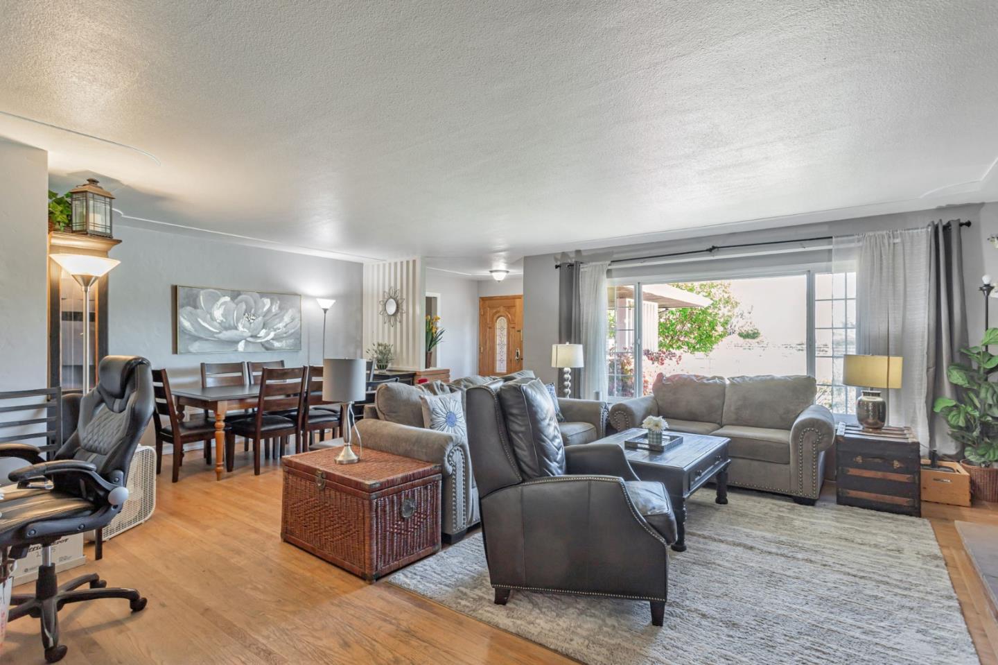 Detail Gallery Image 14 of 48 For 14205 Sycamore Ave, San Martin,  CA 95046 - 4 Beds | 1/1 Baths