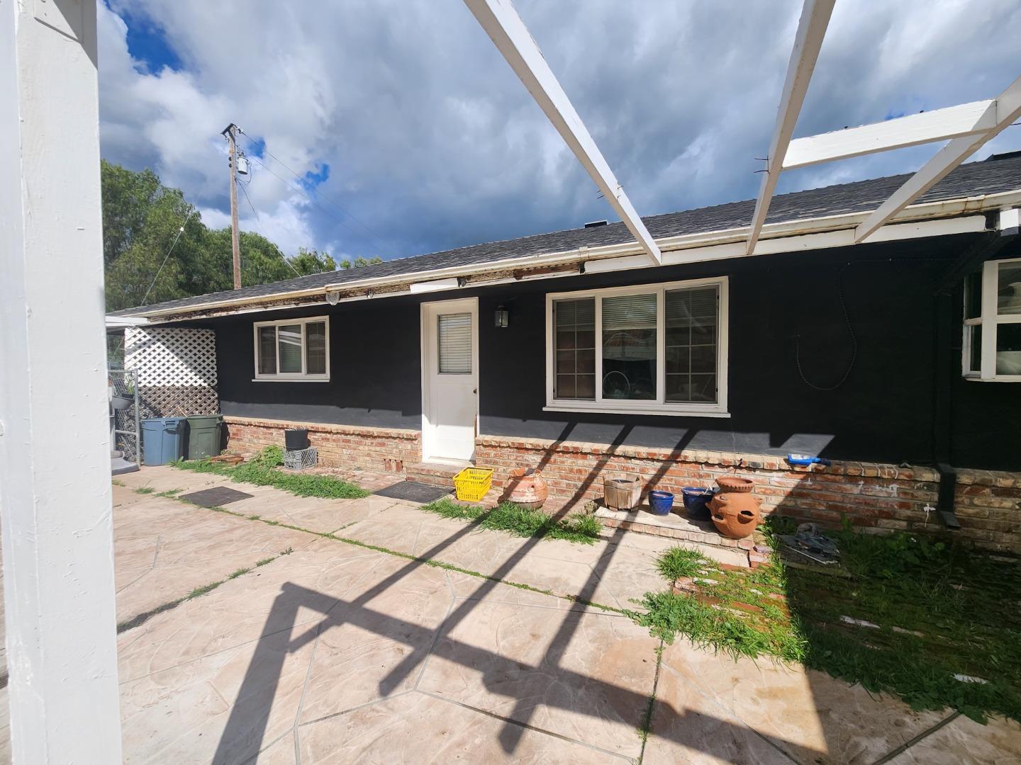 Detail Gallery Image 2 of 7 For Address Not Disclosed, San Martin,  CA 95046 - 4 Beds | 3/1 Baths