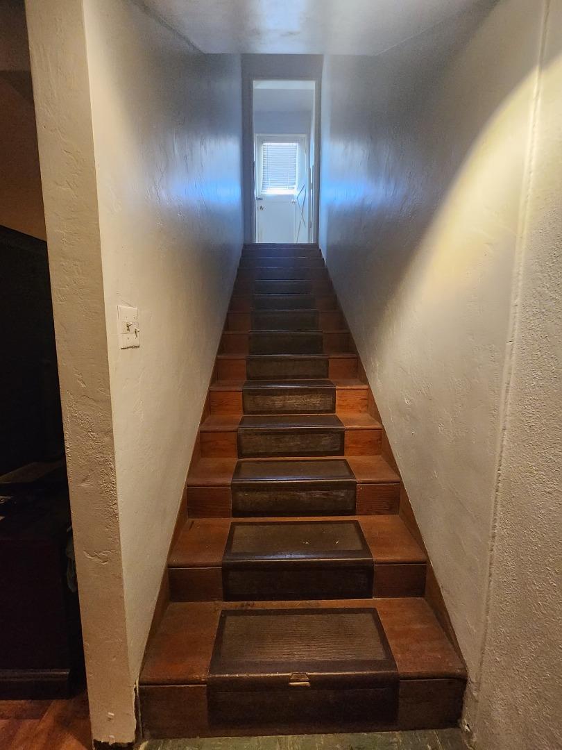 Detail Gallery Image 6 of 7 For Address Not Disclosed, San Martin,  CA 95046 - 4 Beds | 3/1 Baths