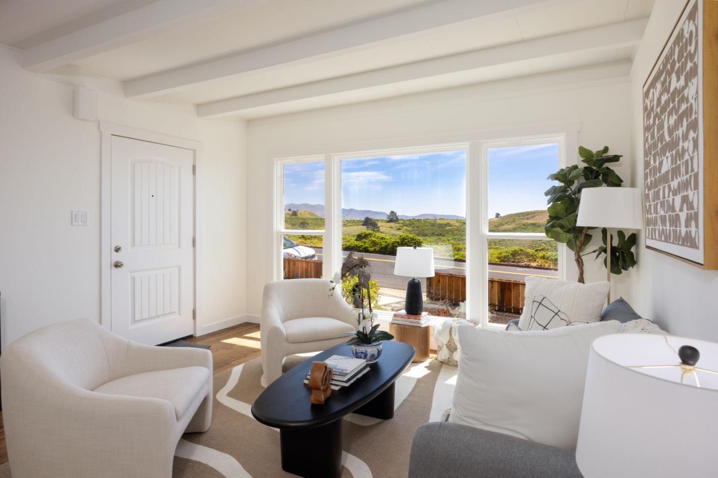 Detail Gallery Image 10 of 37 For 595 Manor Dr, Pacifica,  CA 94044 - 3 Beds | 1 Baths