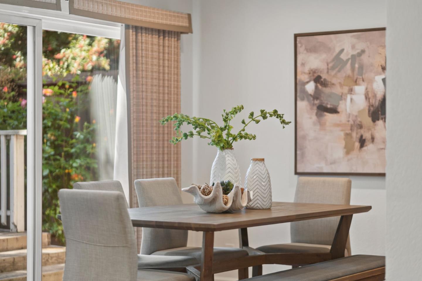 Detail Gallery Image 13 of 35 For 3875 Harlequin Ter, Fremont,  CA 94555 - 2 Beds | 2/1 Baths