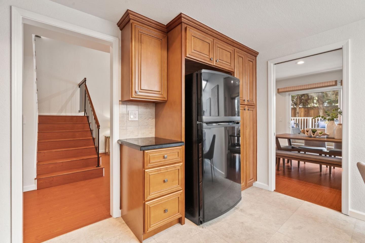 Detail Gallery Image 15 of 35 For 3875 Harlequin Ter, Fremont,  CA 94555 - 2 Beds | 2/1 Baths