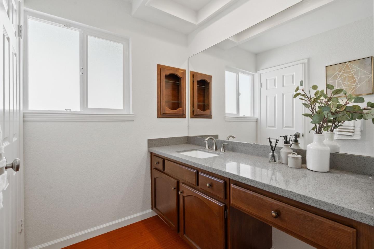 Detail Gallery Image 29 of 35 For 3875 Harlequin Ter, Fremont,  CA 94555 - 2 Beds | 2/1 Baths