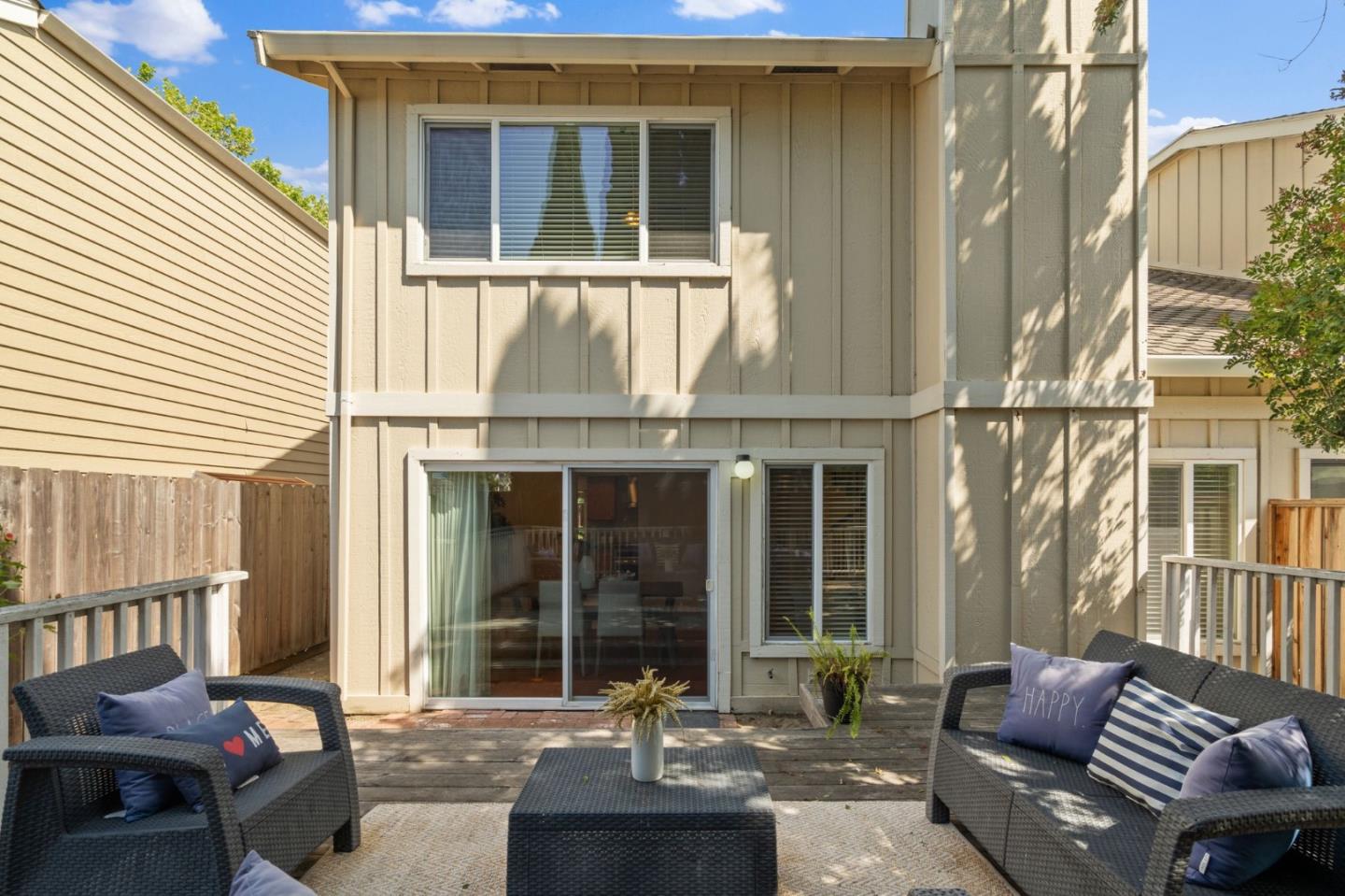 Detail Gallery Image 31 of 35 For 3875 Harlequin Ter, Fremont,  CA 94555 - 2 Beds | 2/1 Baths