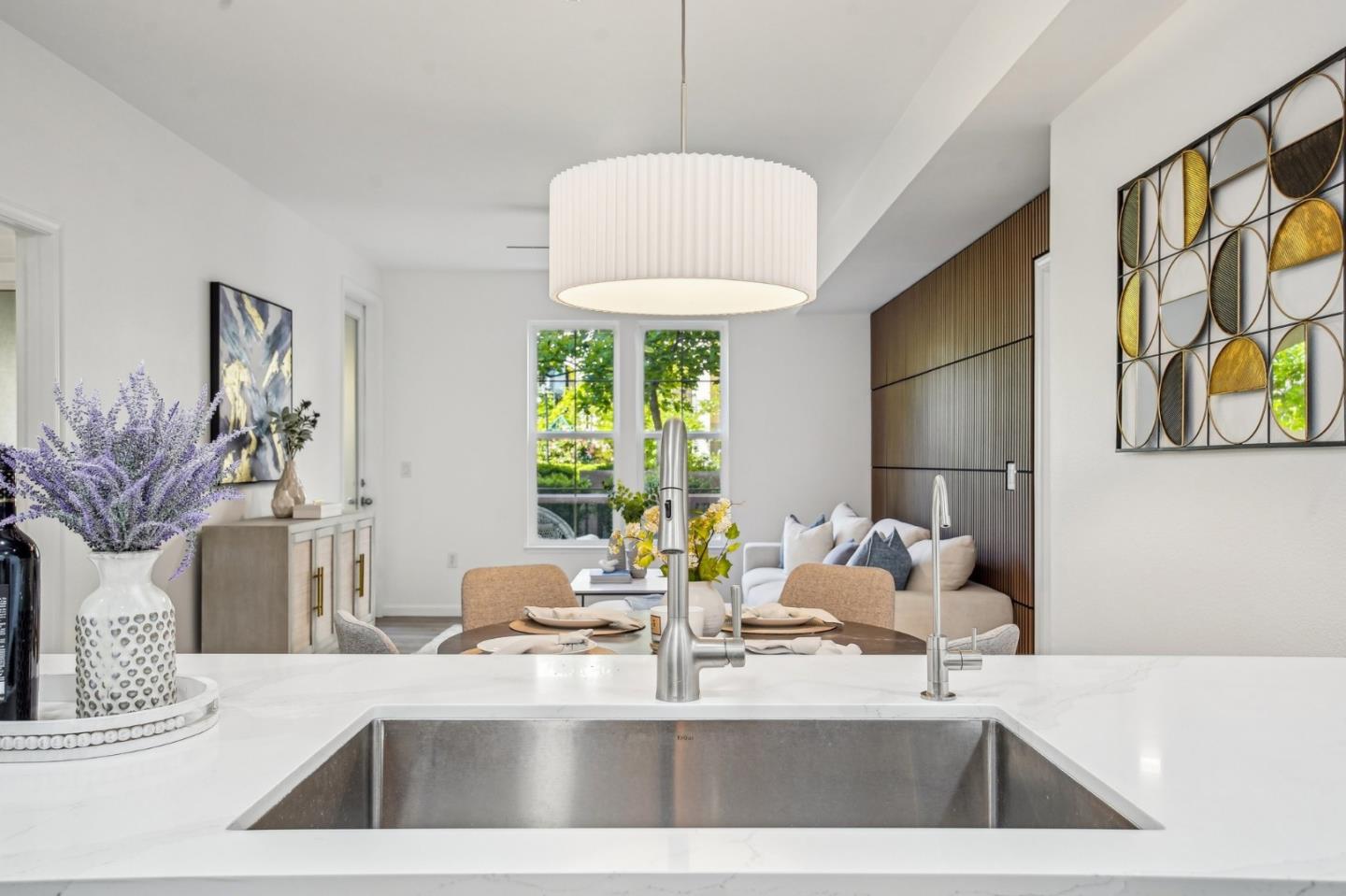 Detail Gallery Image 8 of 16 For 1550 Technology Dr #1042,  San Jose,  CA 95110 - 2 Beds | 2 Baths