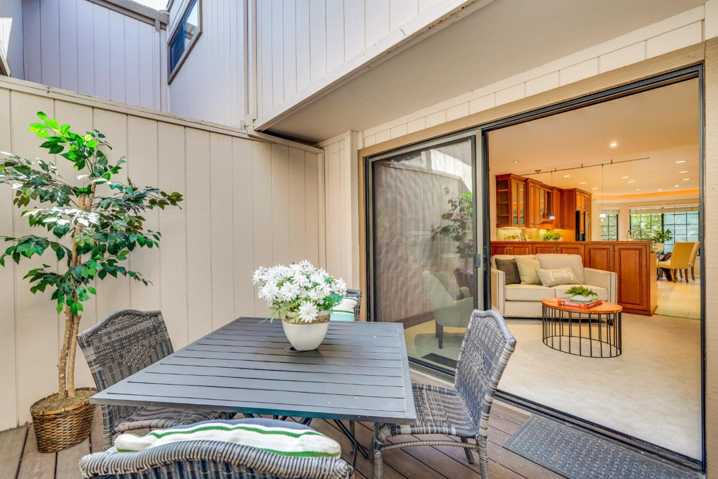 Detail Gallery Image 17 of 76 For 1278 Poker Flat Pl, San Jose,  CA 95120 - 3 Beds | 2/1 Baths