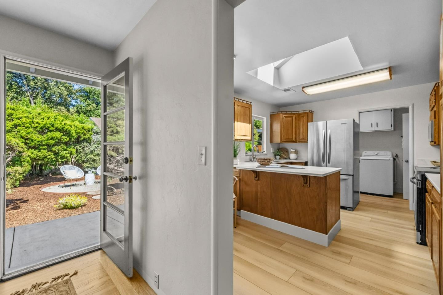 Detail Gallery Image 21 of 86 For 678 Chimalus Dr, Palo Alto,  CA 94306 - 3 Beds | 2 Baths