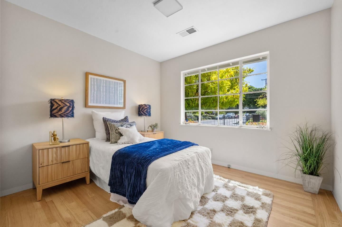 Detail Gallery Image 31 of 86 For 678 Chimalus Dr, Palo Alto,  CA 94306 - 3 Beds | 2 Baths