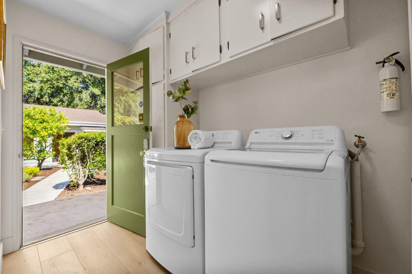 Detail Gallery Image 46 of 86 For 678 Chimalus Dr, Palo Alto,  CA 94306 - 3 Beds | 2 Baths