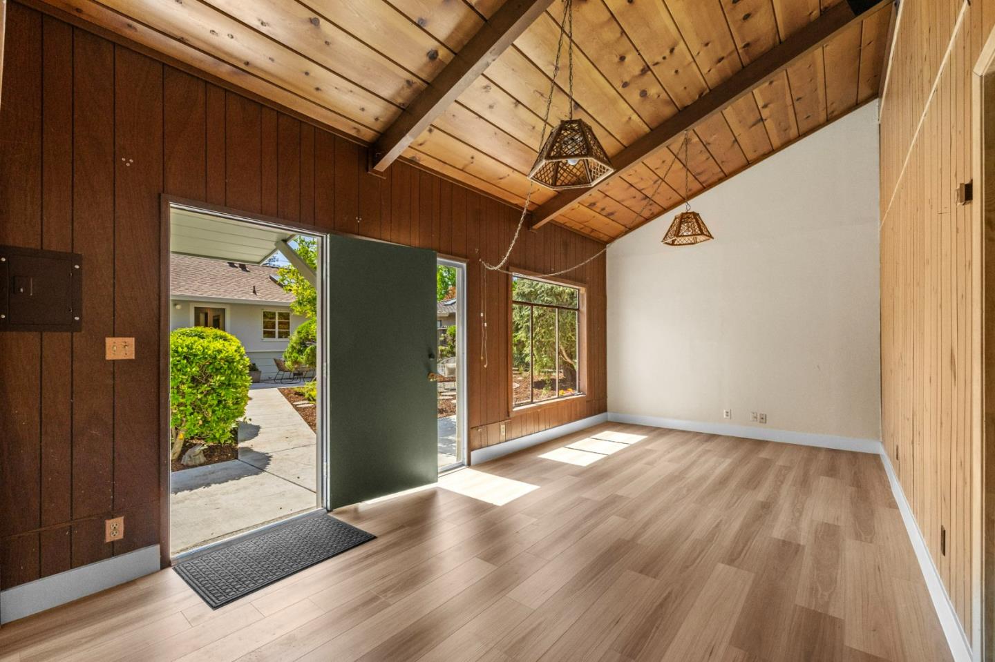 Detail Gallery Image 58 of 86 For 678 Chimalus Dr, Palo Alto,  CA 94306 - 3 Beds | 2 Baths