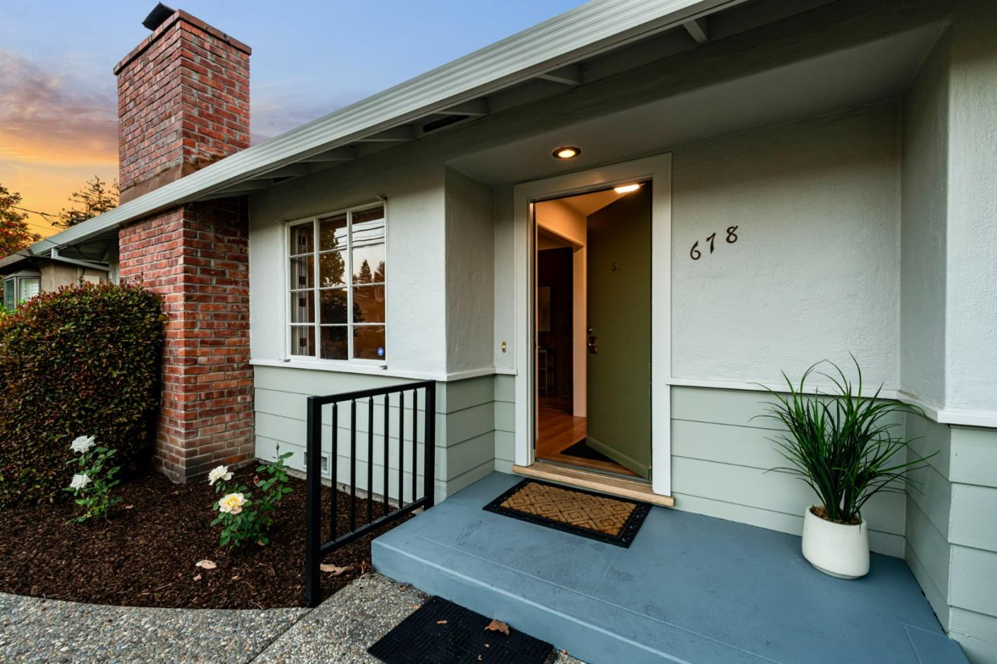 Detail Gallery Image 9 of 86 For 678 Chimalus Dr, Palo Alto,  CA 94306 - 3 Beds | 2 Baths