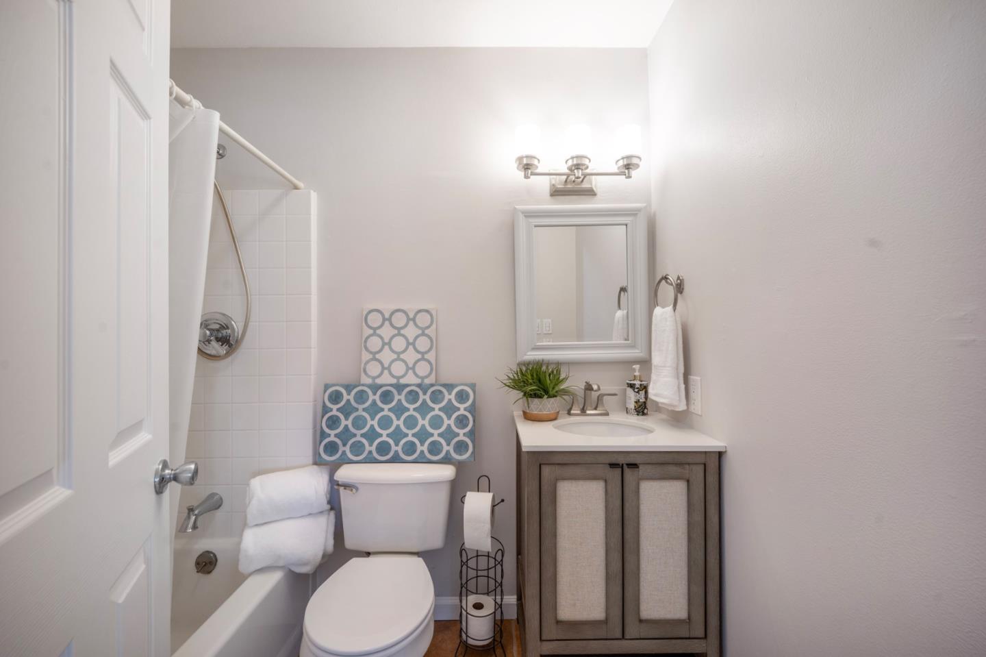 Detail Gallery Image 12 of 17 For 771 Delaware Ave #3,  San Jose,  CA 95123 - 2 Beds | 1 Baths