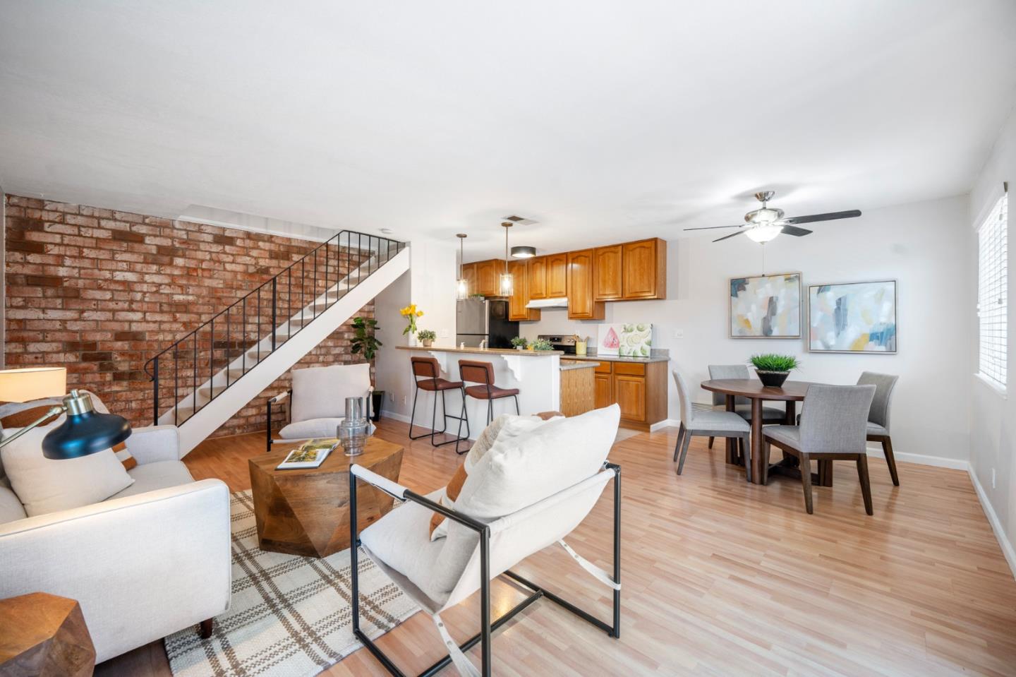 Detail Gallery Image 3 of 17 For 771 Delaware Ave #3,  San Jose,  CA 95123 - 2 Beds | 1 Baths