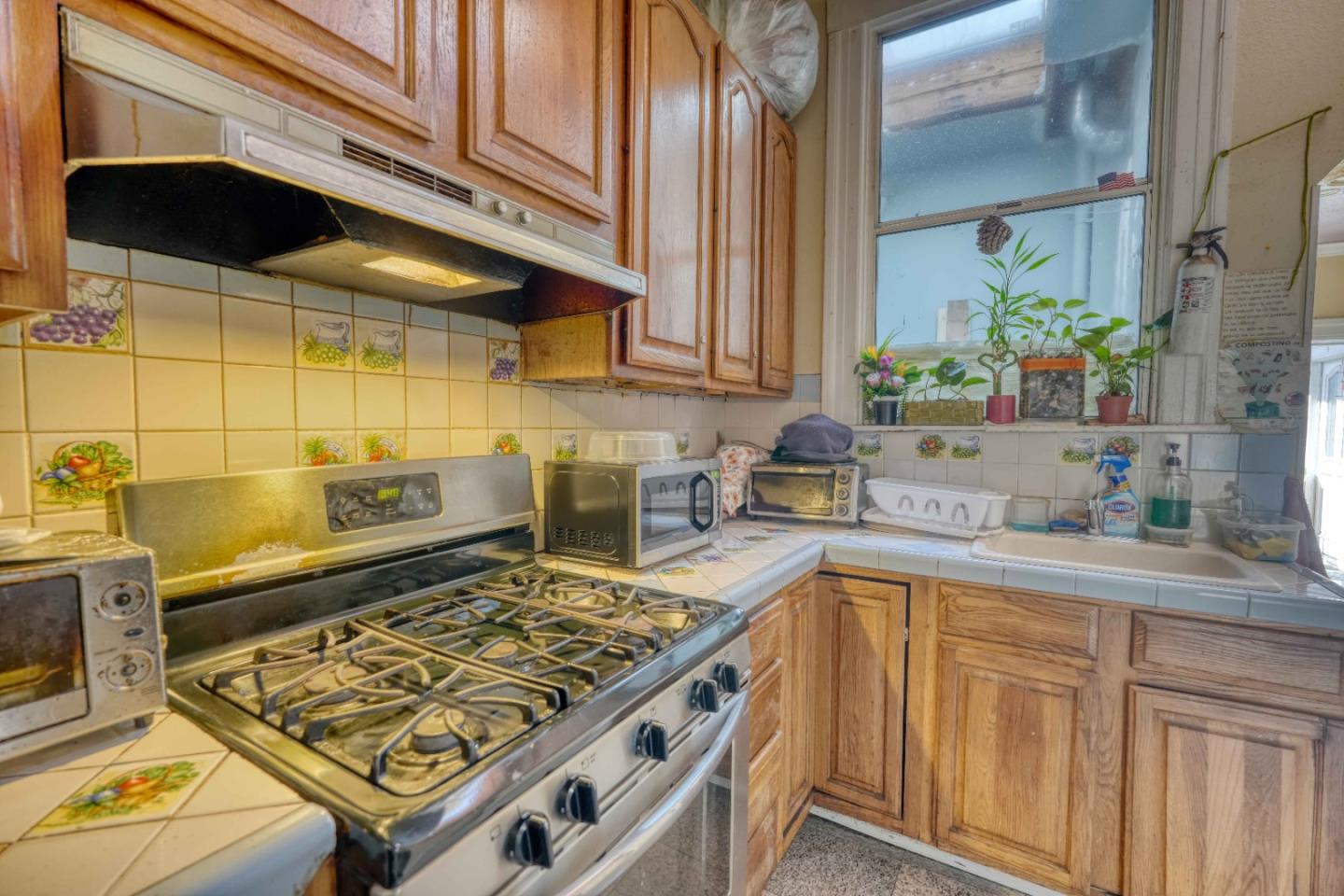 Detail Gallery Image 7 of 47 For 1887 Oakdale Ave, San Francisco,  CA 94124 - – Beds | – Baths