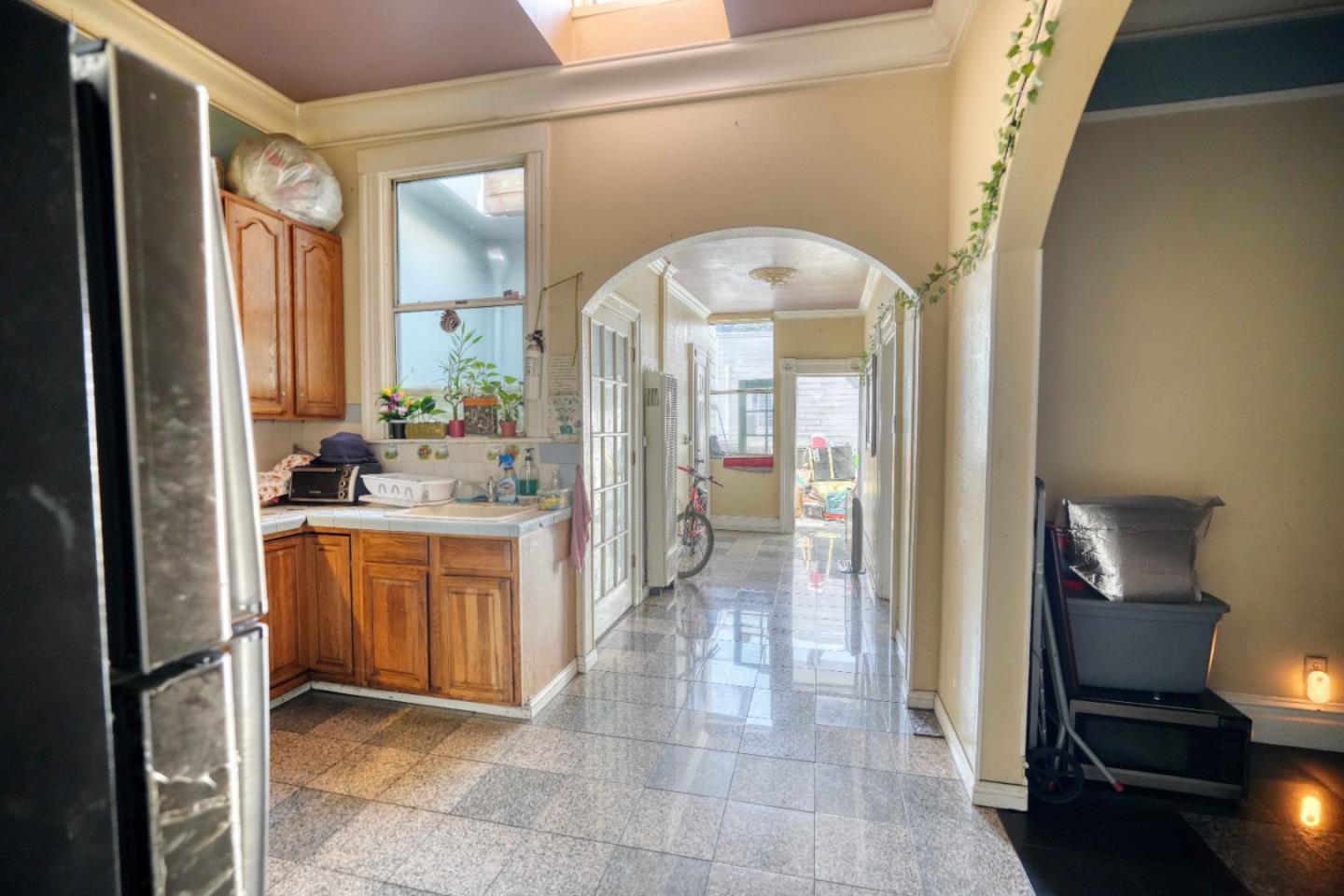 Detail Gallery Image 8 of 47 For 1887 Oakdale Ave, San Francisco,  CA 94124 - – Beds | – Baths