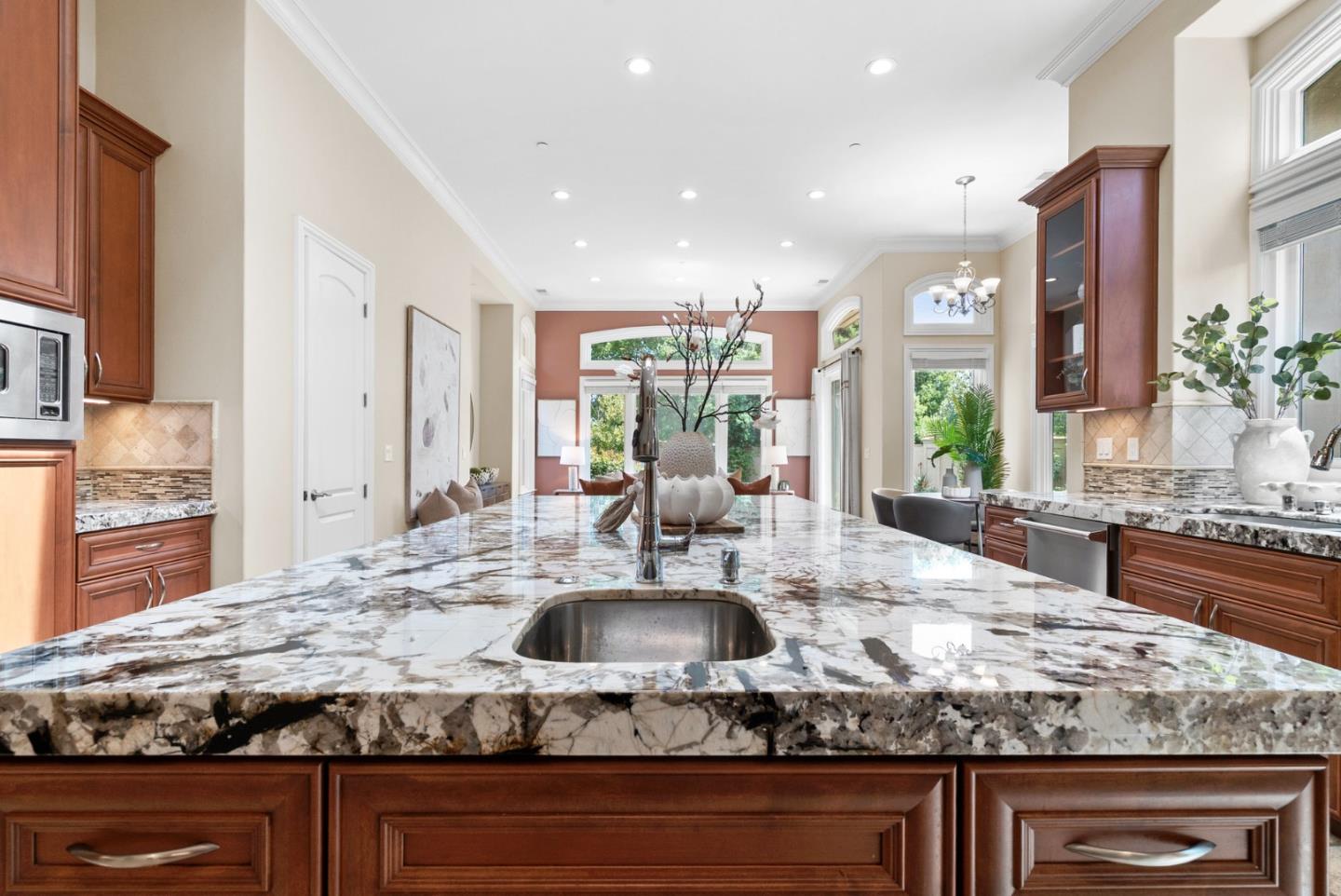Detail Gallery Image 16 of 57 For 12805 Pierce Rd, Saratoga,  CA 95070 - 6 Beds | 5/1 Baths