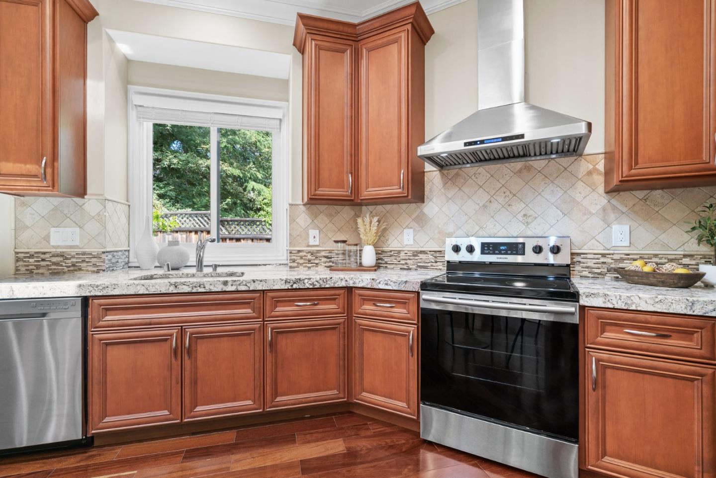 Detail Gallery Image 28 of 57 For 12805 Pierce Rd, Saratoga,  CA 95070 - 6 Beds | 5/1 Baths