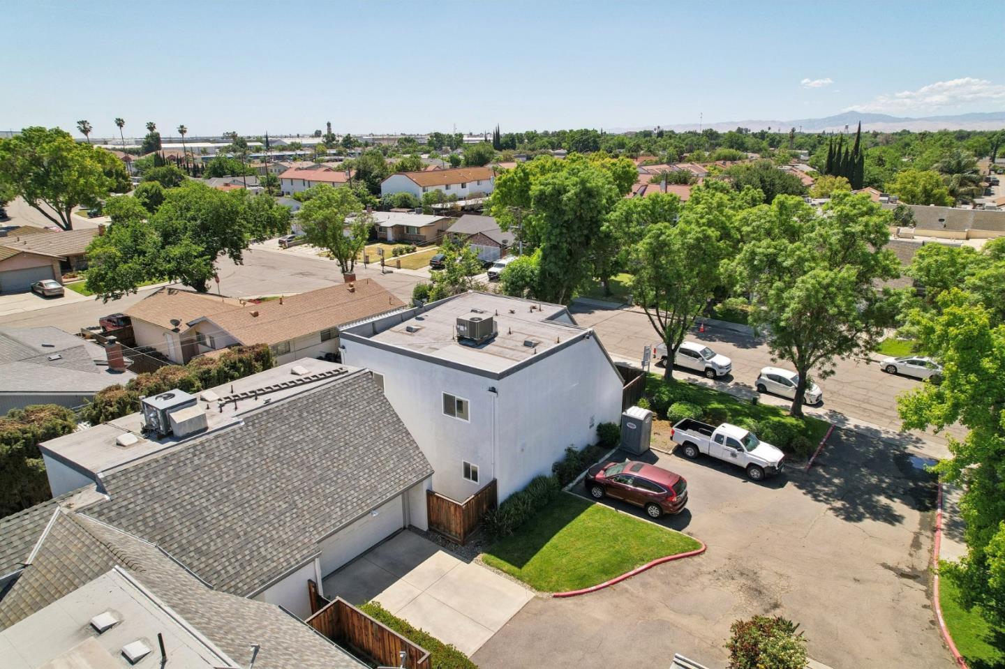 Detail Gallery Image 10 of 10 For 101 Portola Way #7,  Tracy,  CA 95376 - 3 Beds | 2 Baths