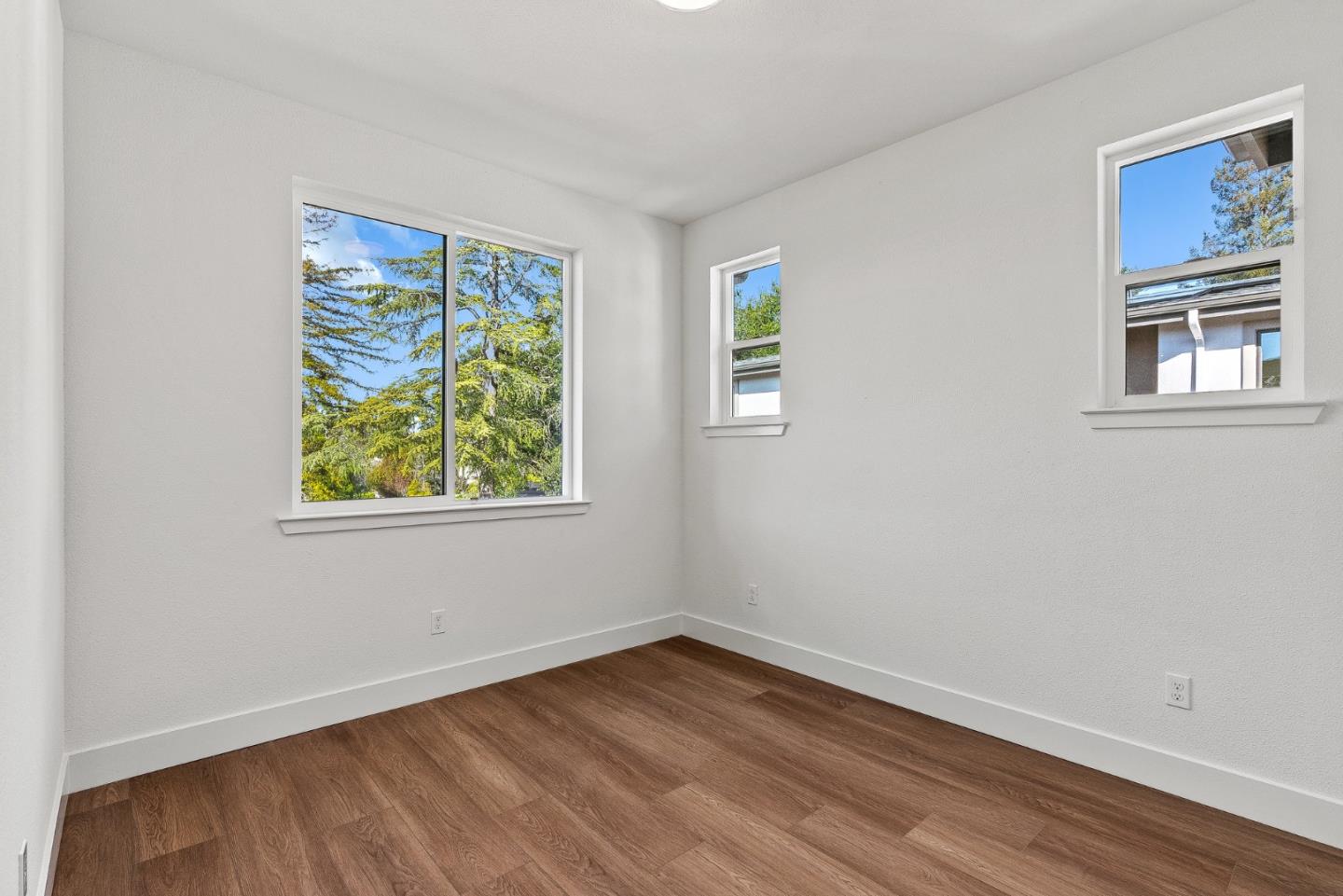 Detail Gallery Image 29 of 29 For 939 Woodside Rd, Redwood City,  CA 94061 - 4 Beds | 2/1 Baths