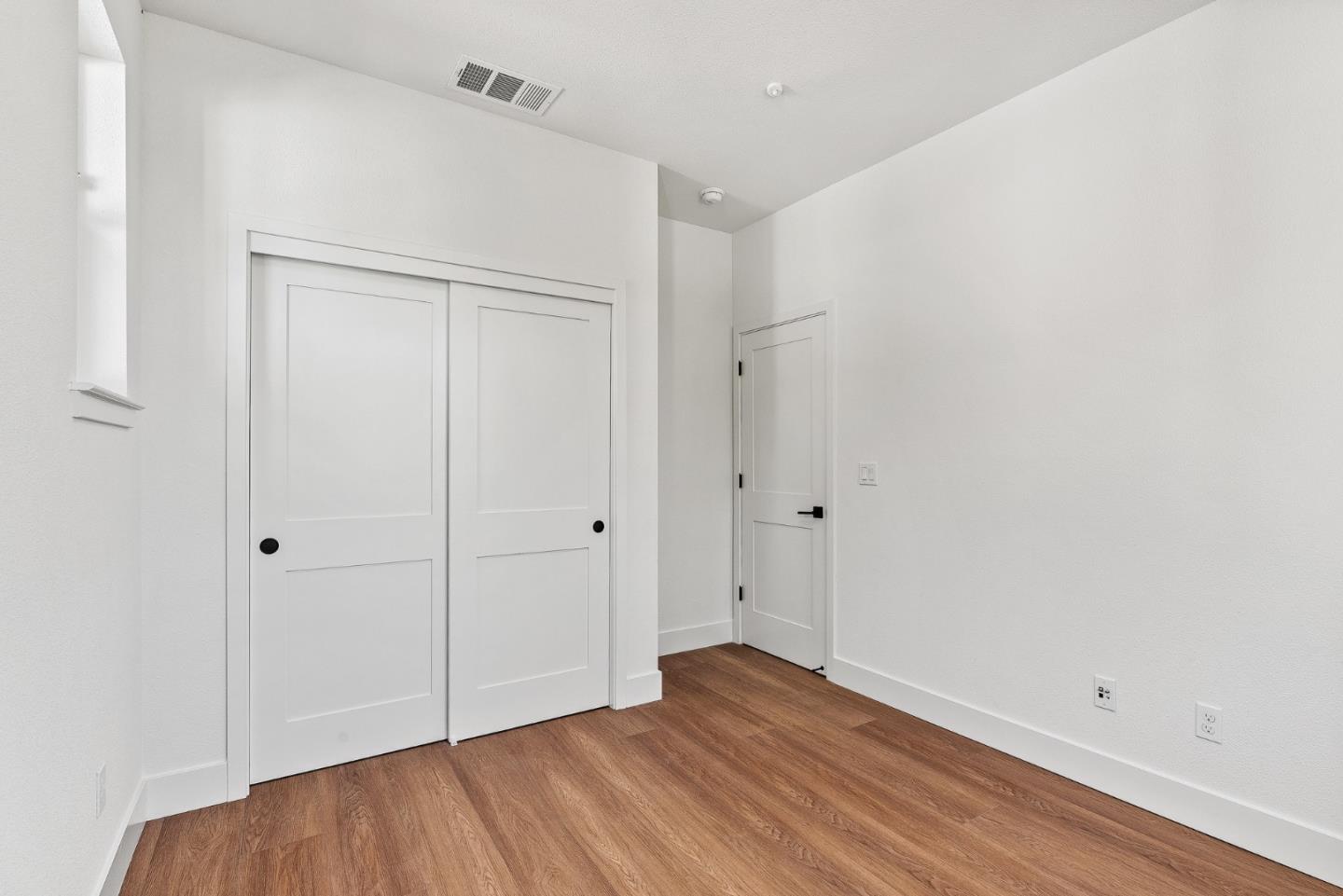 Detail Gallery Image 30 of 30 For 939 Woodside Rd, Redwood City,  CA 94061 - 4 Beds | 2/1 Baths