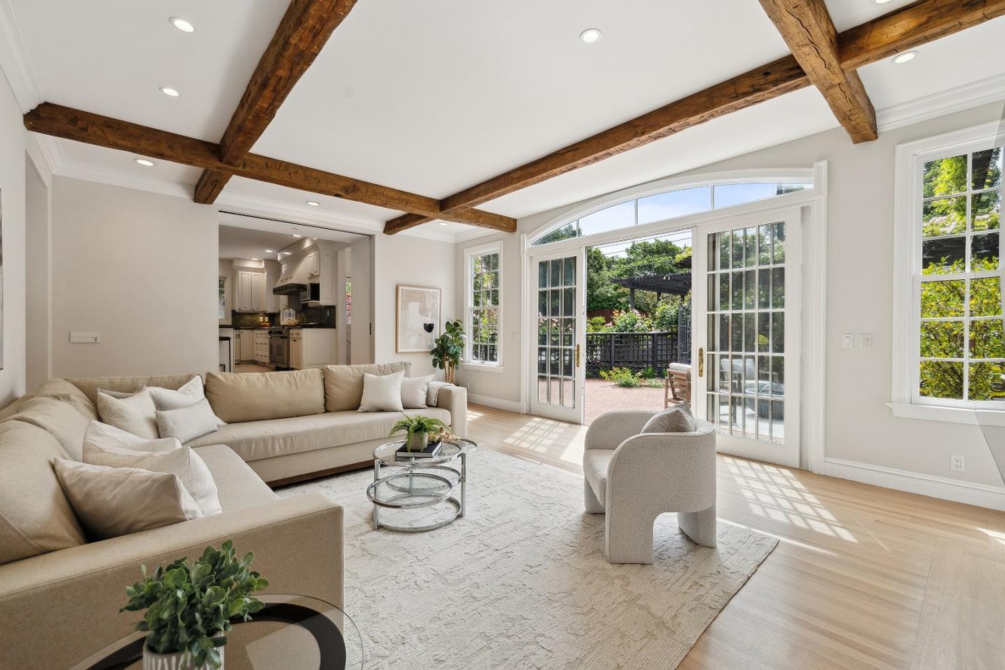 Detail Gallery Image 21 of 44 For 2301 Oakdale Rd, Hillsborough,  CA 94010 - 5 Beds | 4/1 Baths