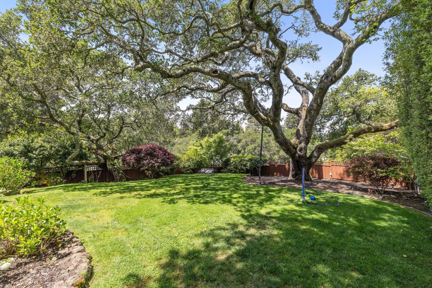 Detail Gallery Image 5 of 44 For 2301 Oakdale Rd, Hillsborough,  CA 94010 - 5 Beds | 4/1 Baths