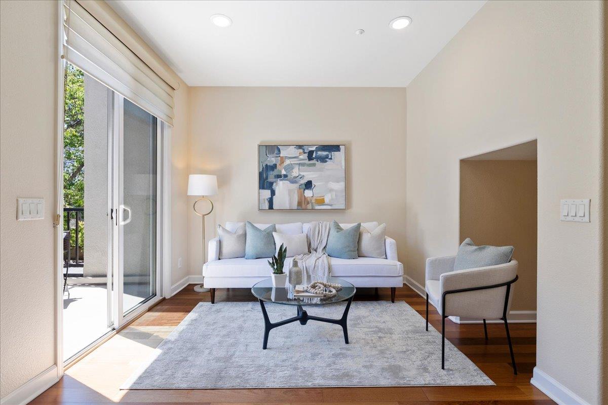 Detail Gallery Image 11 of 31 For 70 Sheffield Ct, Mountain View,  CA 94040 - 3 Beds | 3 Baths