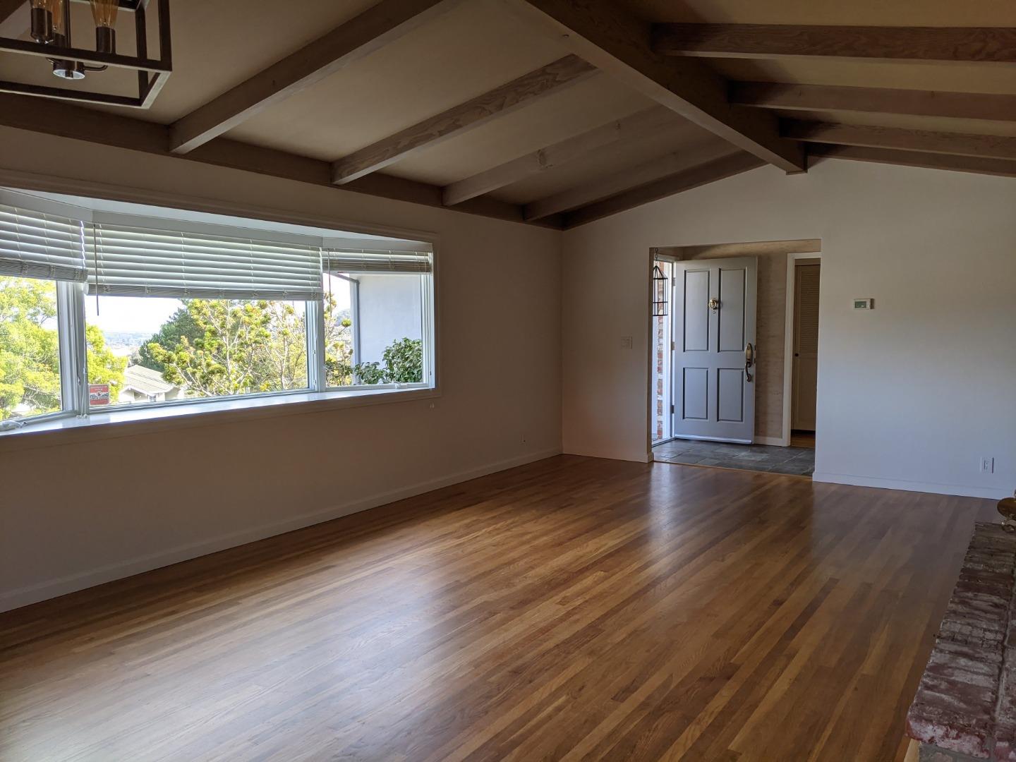 Detail Gallery Image 5 of 21 For 927 W 31st Ave, San Mateo,  CA 94403 - 3 Beds | 2 Baths