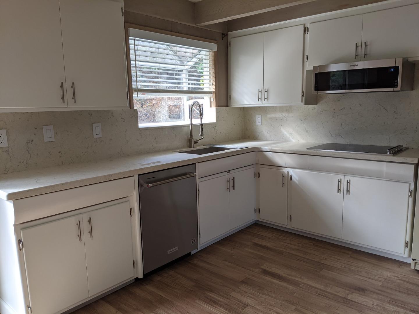 Detail Gallery Image 8 of 21 For 927 W 31st Ave, San Mateo,  CA 94403 - 3 Beds | 2 Baths