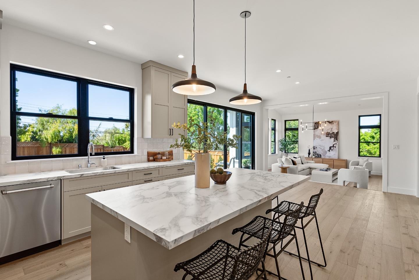 Detail Gallery Image 10 of 45 For 310 W 39th Ave, San Mateo,  CA 94403 - 4 Beds | 3/1 Baths