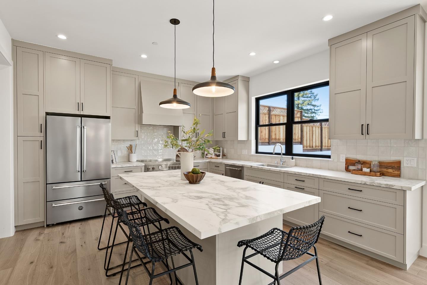 Detail Gallery Image 11 of 45 For 310 W 39th Ave, San Mateo,  CA 94403 - 4 Beds | 3/1 Baths