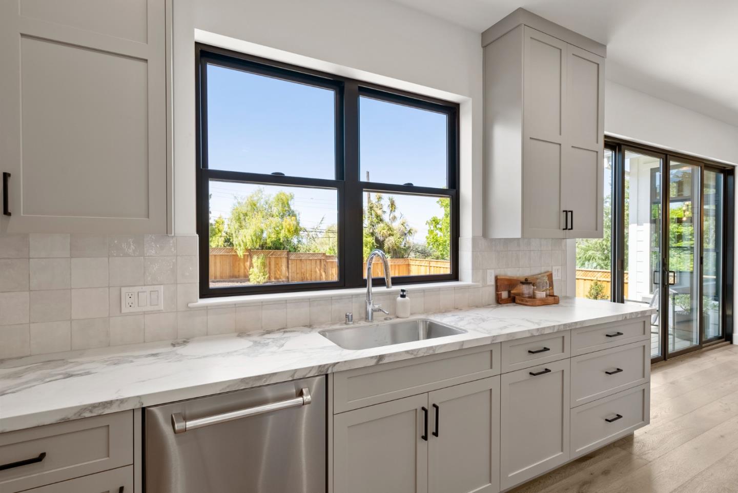 Detail Gallery Image 14 of 45 For 310 W 39th Ave, San Mateo,  CA 94403 - 4 Beds | 3/1 Baths