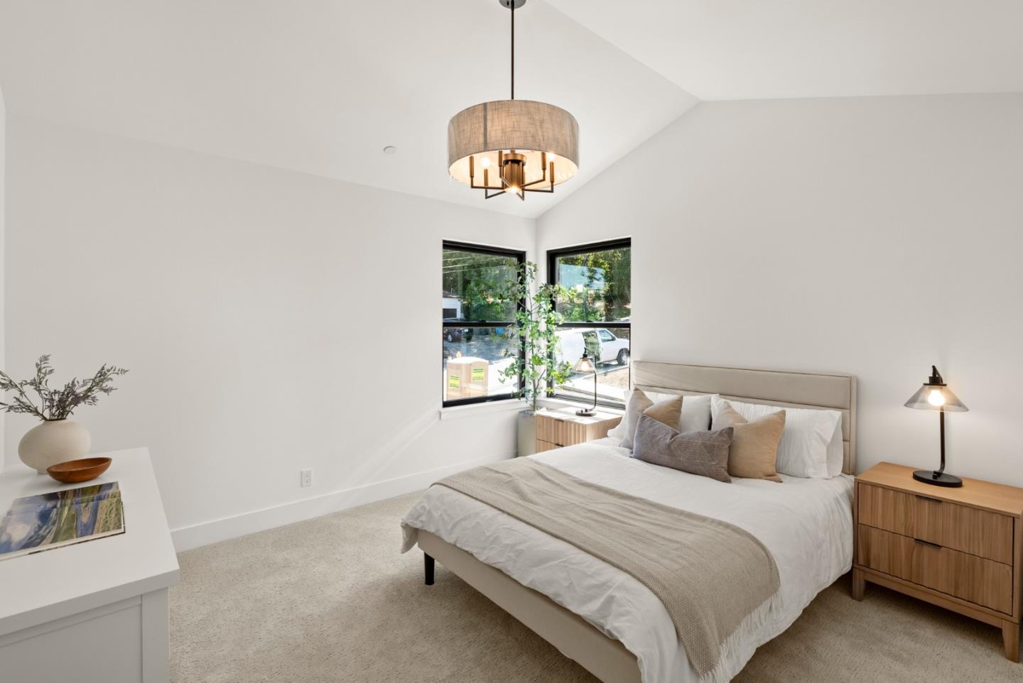 Detail Gallery Image 17 of 45 For 310 W 39th Ave, San Mateo,  CA 94403 - 4 Beds | 3/1 Baths