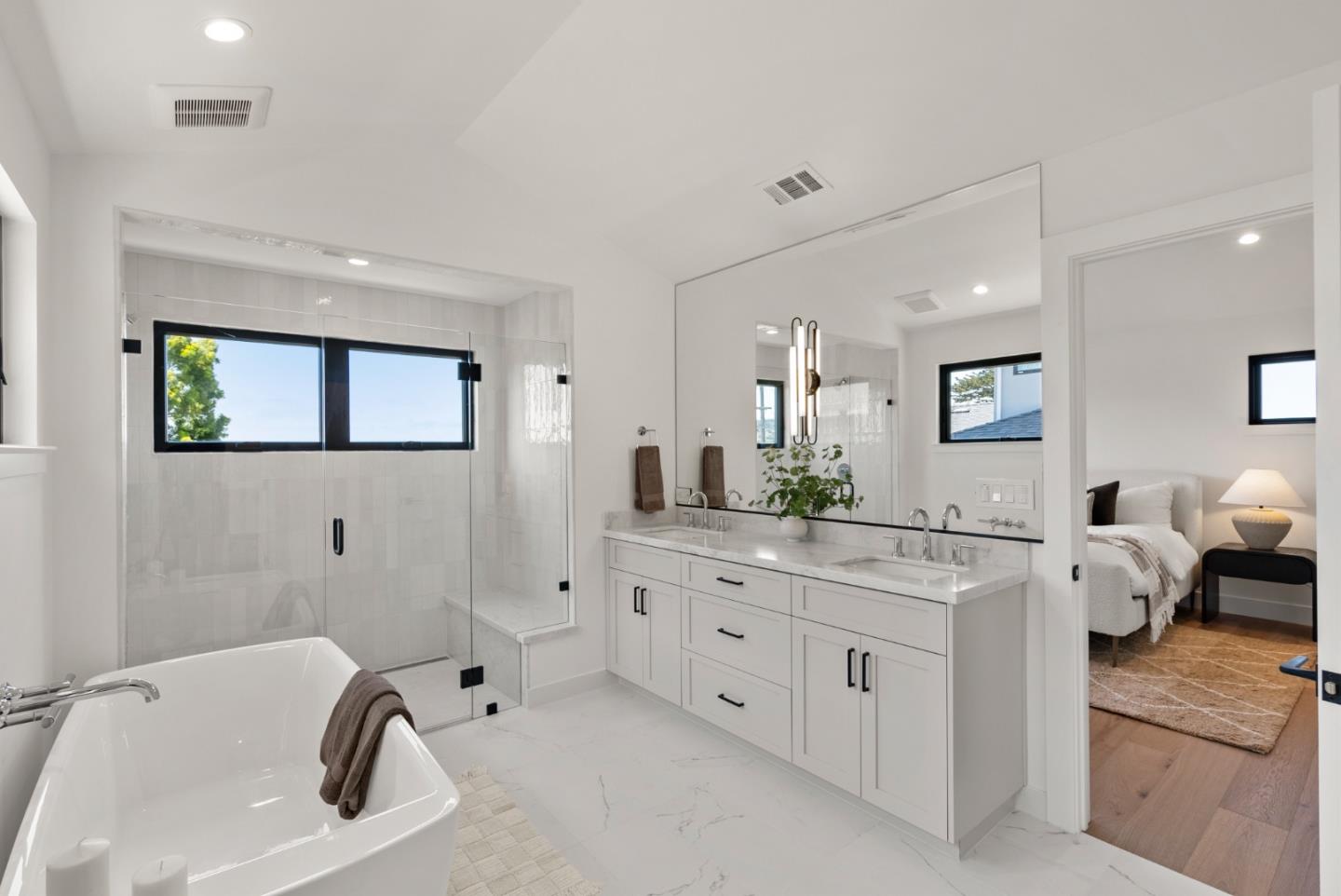 Detail Gallery Image 27 of 45 For 310 W 39th Ave, San Mateo,  CA 94403 - 4 Beds | 3/1 Baths
