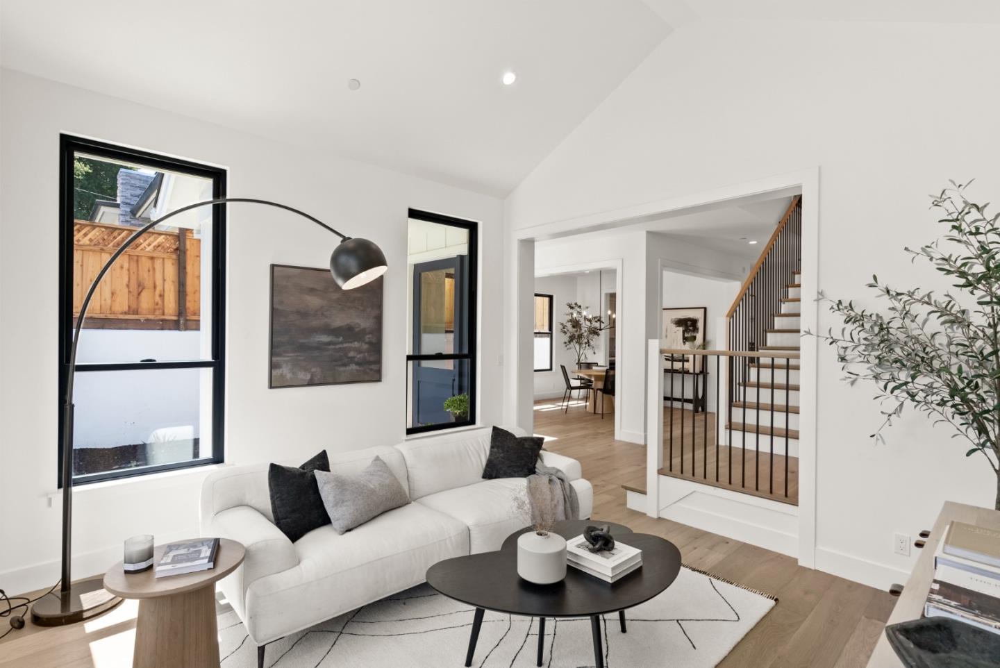Detail Gallery Image 3 of 45 For 310 W 39th Ave, San Mateo,  CA 94403 - 4 Beds | 3/1 Baths