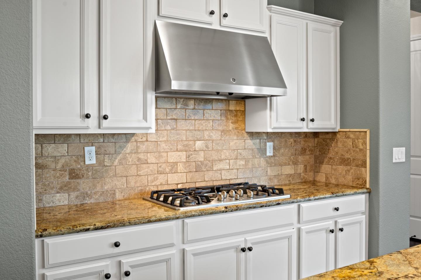Detail Gallery Image 25 of 40 For 18270 Caldwell St, East Garrison,  CA 93933 - 4 Beds | 2/1 Baths