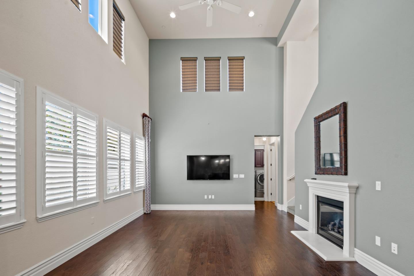 Detail Gallery Image 26 of 40 For 18270 Caldwell St, East Garrison,  CA 93933 - 4 Beds | 2/1 Baths