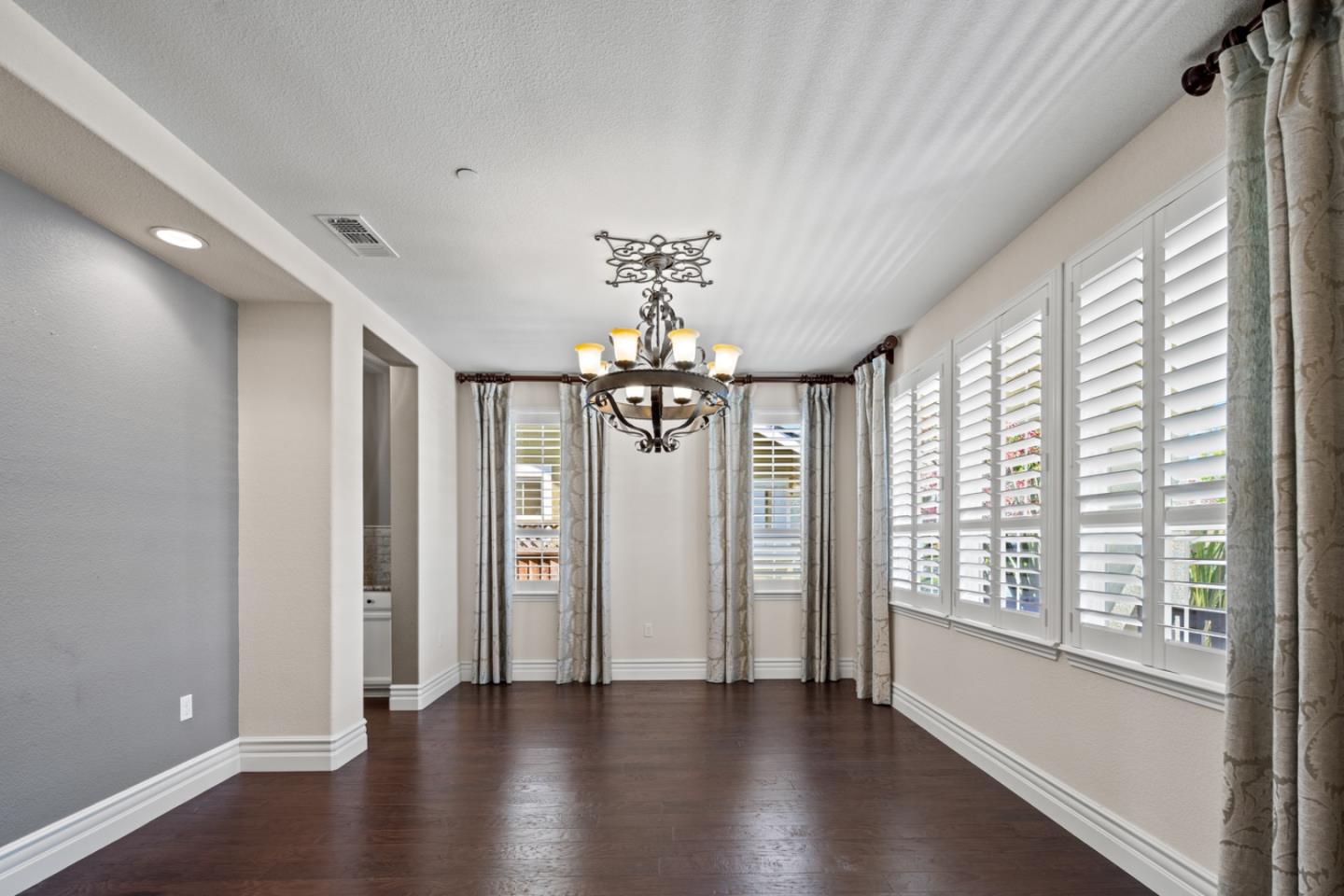 Detail Gallery Image 5 of 40 For 18270 Caldwell St, East Garrison,  CA 93933 - 4 Beds | 2/1 Baths
