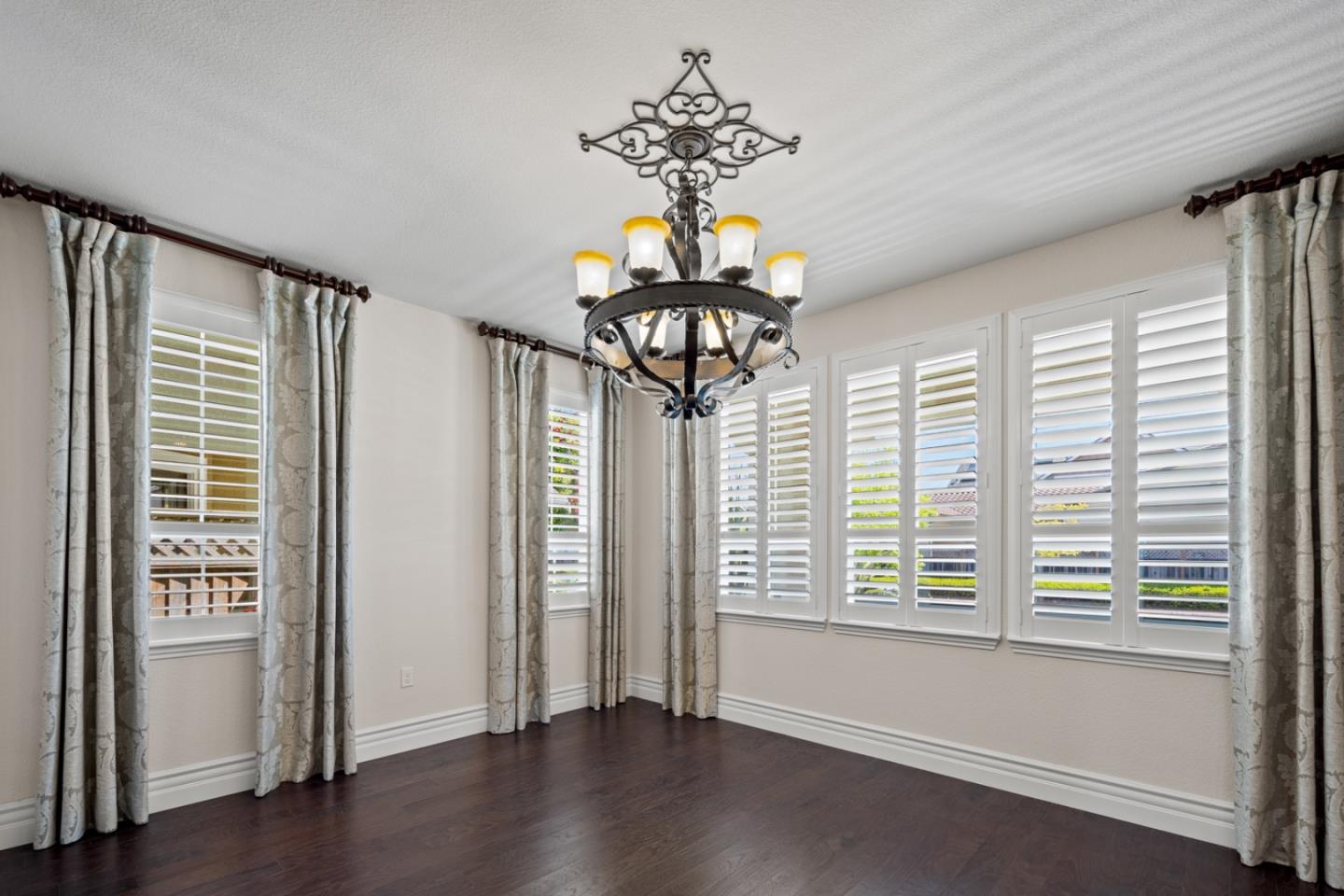 Detail Gallery Image 6 of 40 For 18270 Caldwell St, East Garrison,  CA 93933 - 4 Beds | 2/1 Baths