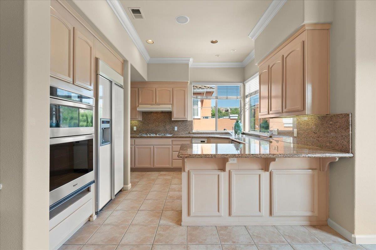 Detail Gallery Image 5 of 22 For 6141 Country Club Pkwy, San Jose,  CA 95138 - 2 Beds | 2 Baths
