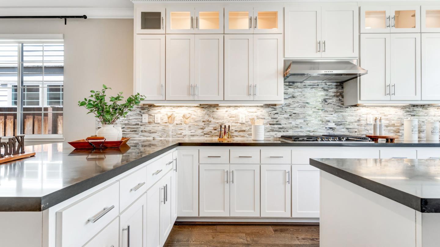 Detail Gallery Image 17 of 62 For 33912 Horseshoe Loop, Fremont,  CA 94555 - 4 Beds | 3 Baths