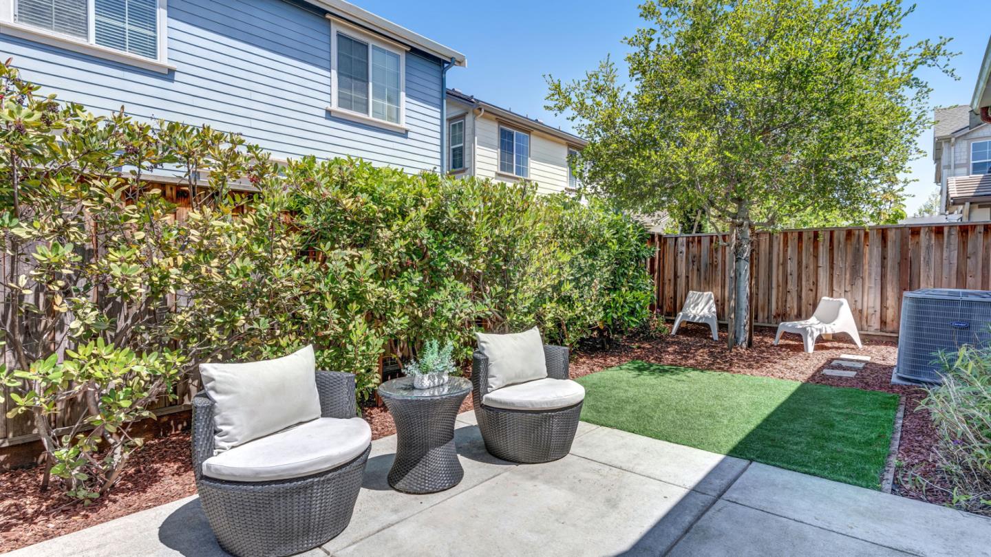 Detail Gallery Image 42 of 62 For 33912 Horseshoe Loop, Fremont,  CA 94555 - 4 Beds | 3 Baths