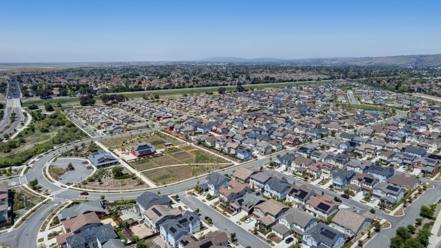 Detail Gallery Image 59 of 62 For 33912 Horseshoe Loop, Fremont,  CA 94555 - 4 Beds | 3 Baths