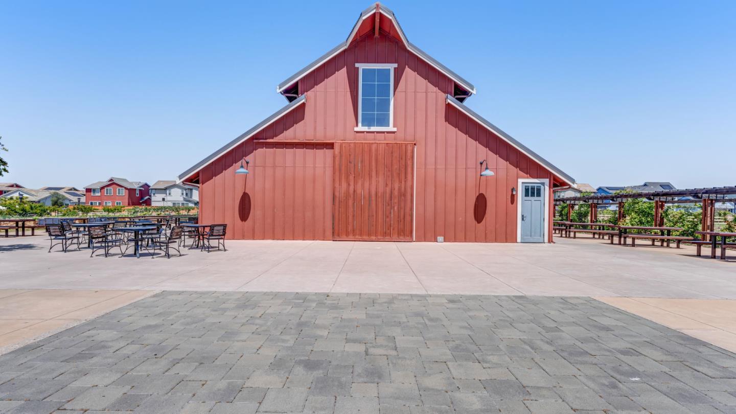 Detail Gallery Image 61 of 62 For 33912 Horseshoe Loop, Fremont,  CA 94555 - 4 Beds | 3 Baths
